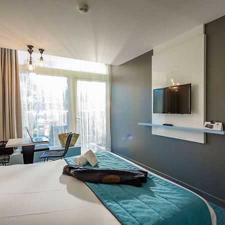 בלרוק-לה-באינס Logis Hotel Les Pins - Operalia מראה חיצוני תמונה