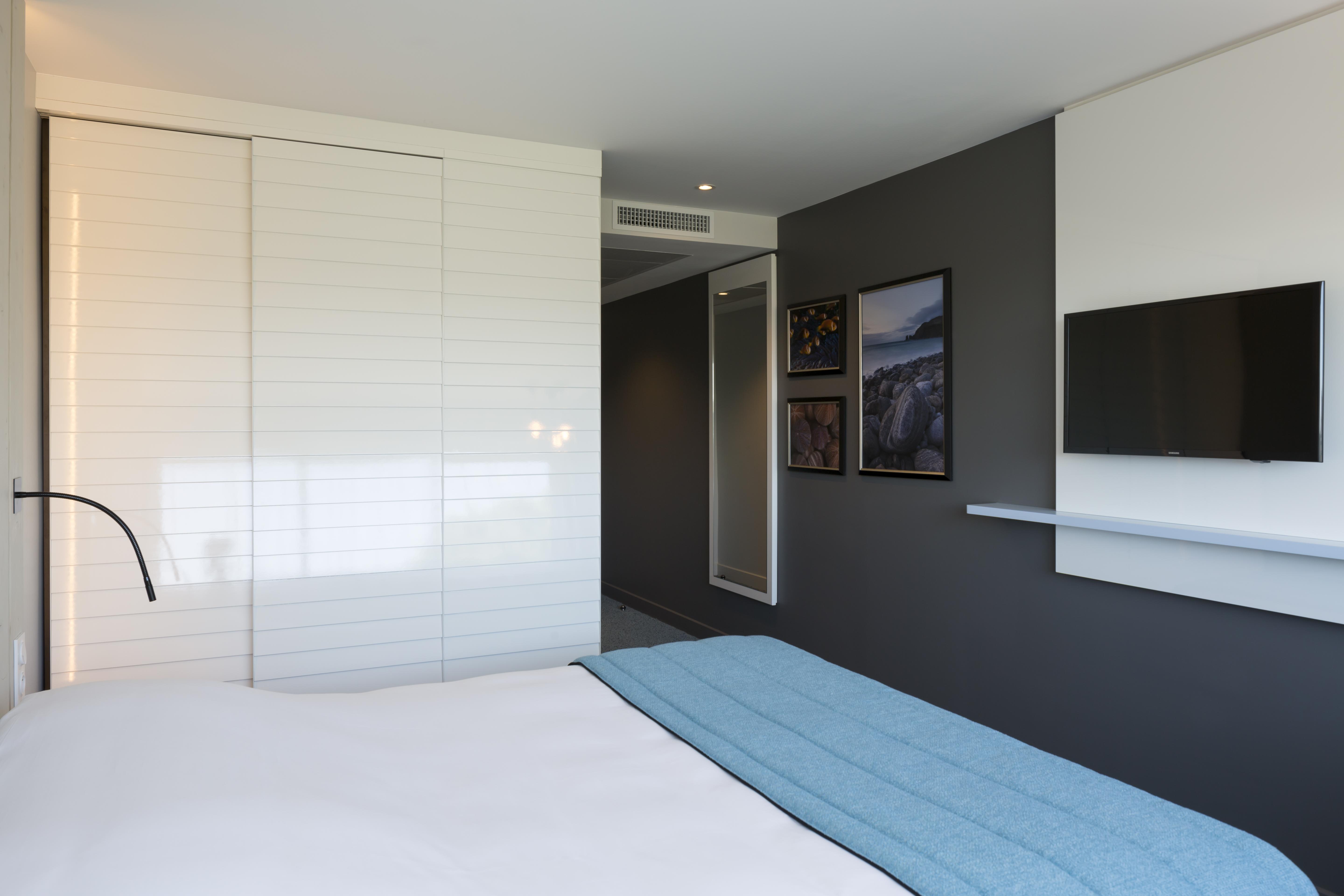 בלרוק-לה-באינס Logis Hotel Les Pins - Operalia מראה חיצוני תמונה