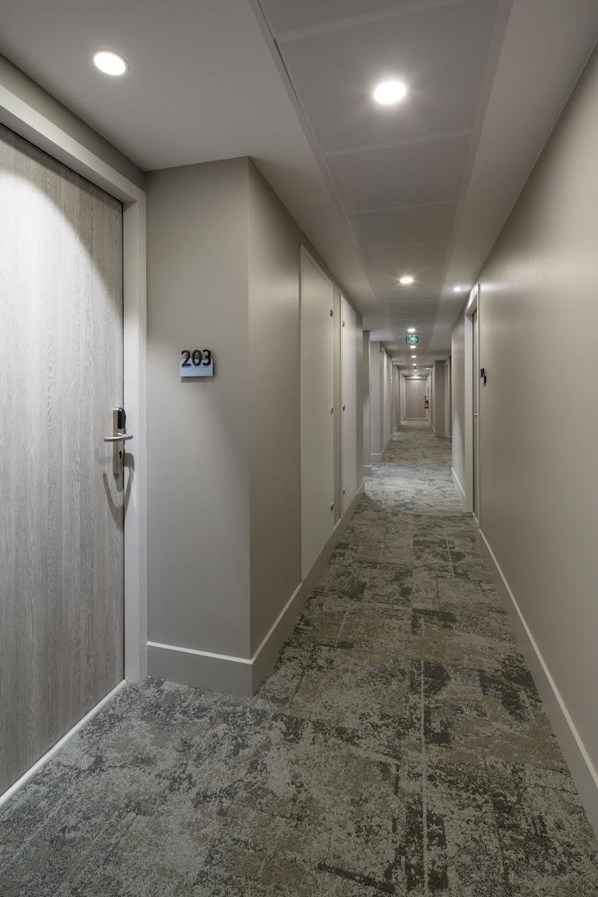 בלרוק-לה-באינס Logis Hotel Les Pins - Operalia מראה חיצוני תמונה
